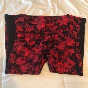 NWOT Train Times crop 21” medium-rise waist
